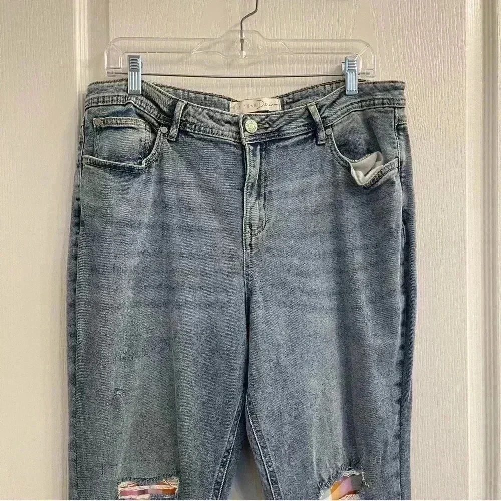 Distressed Denim Jeans with Plaid Print - Picture 7 of 13